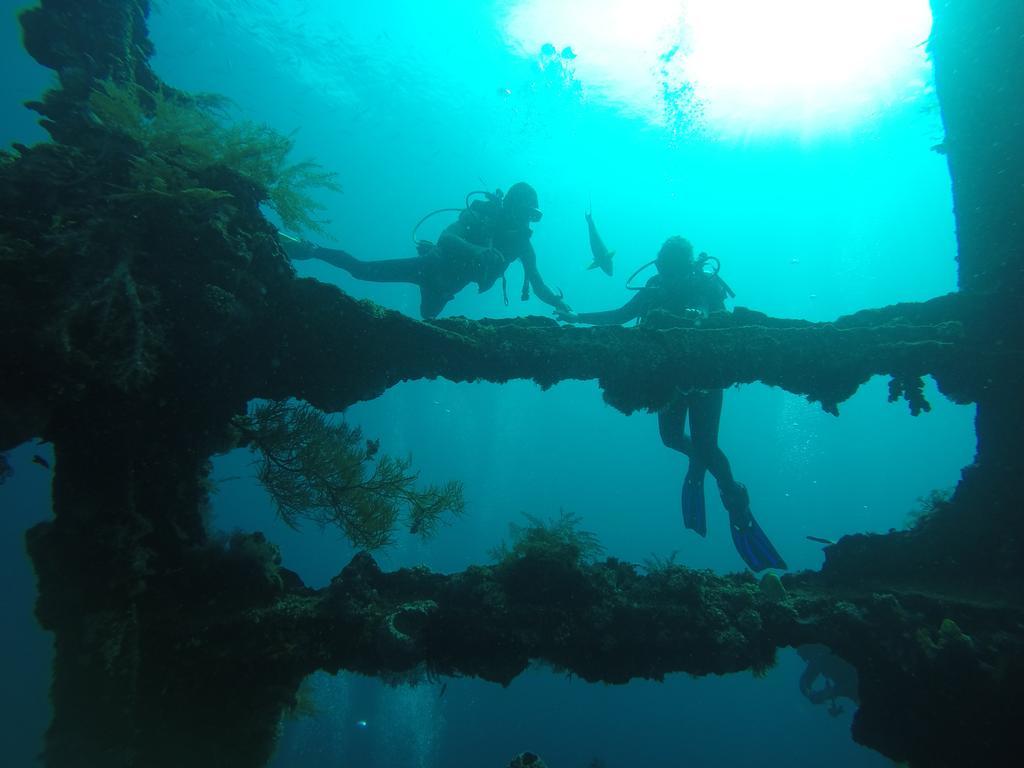 Ocean View Tulamben Dive & Resort Екстер'єр фото