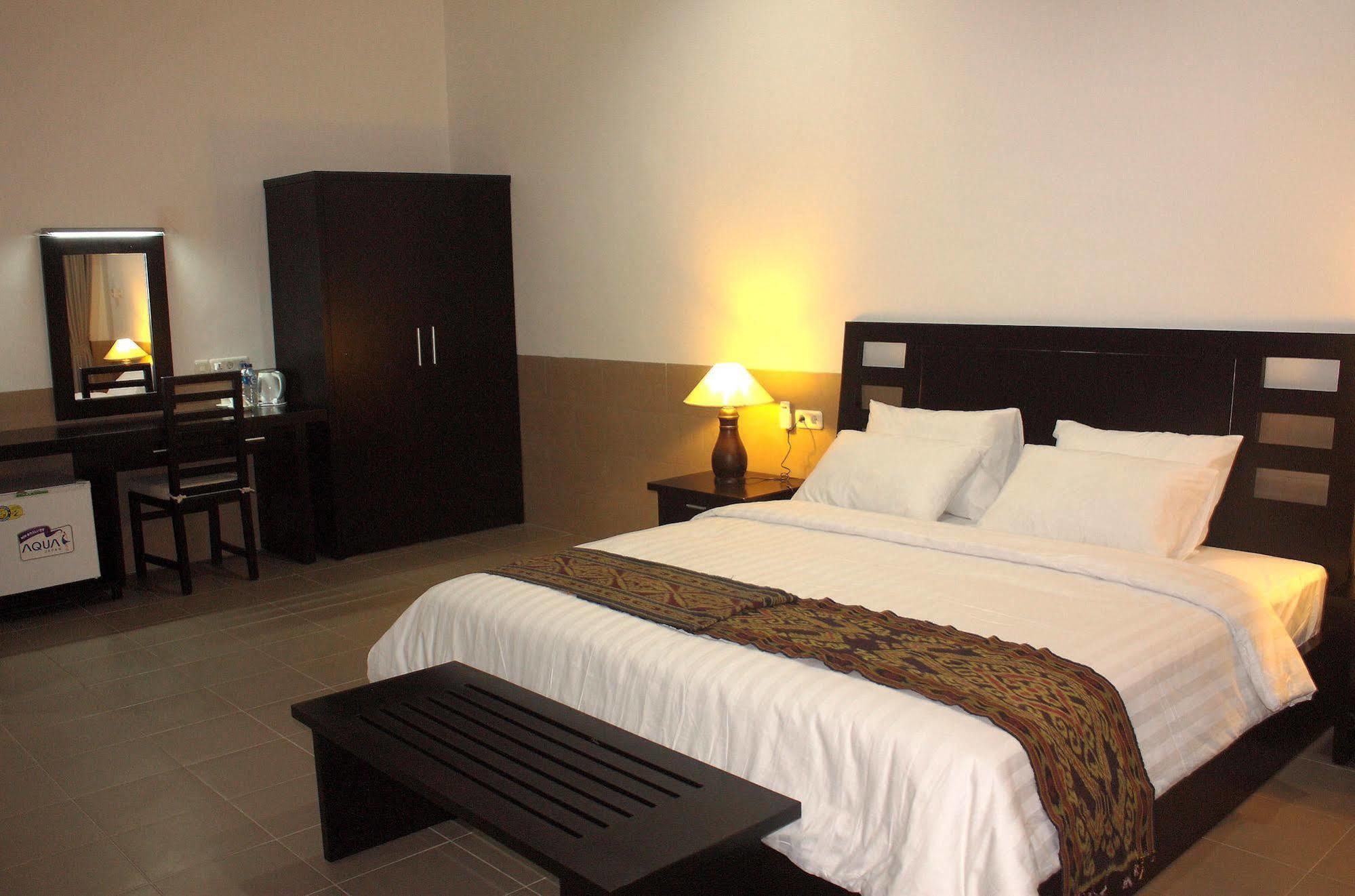 Ocean View Tulamben Dive & Resort Екстер'єр фото